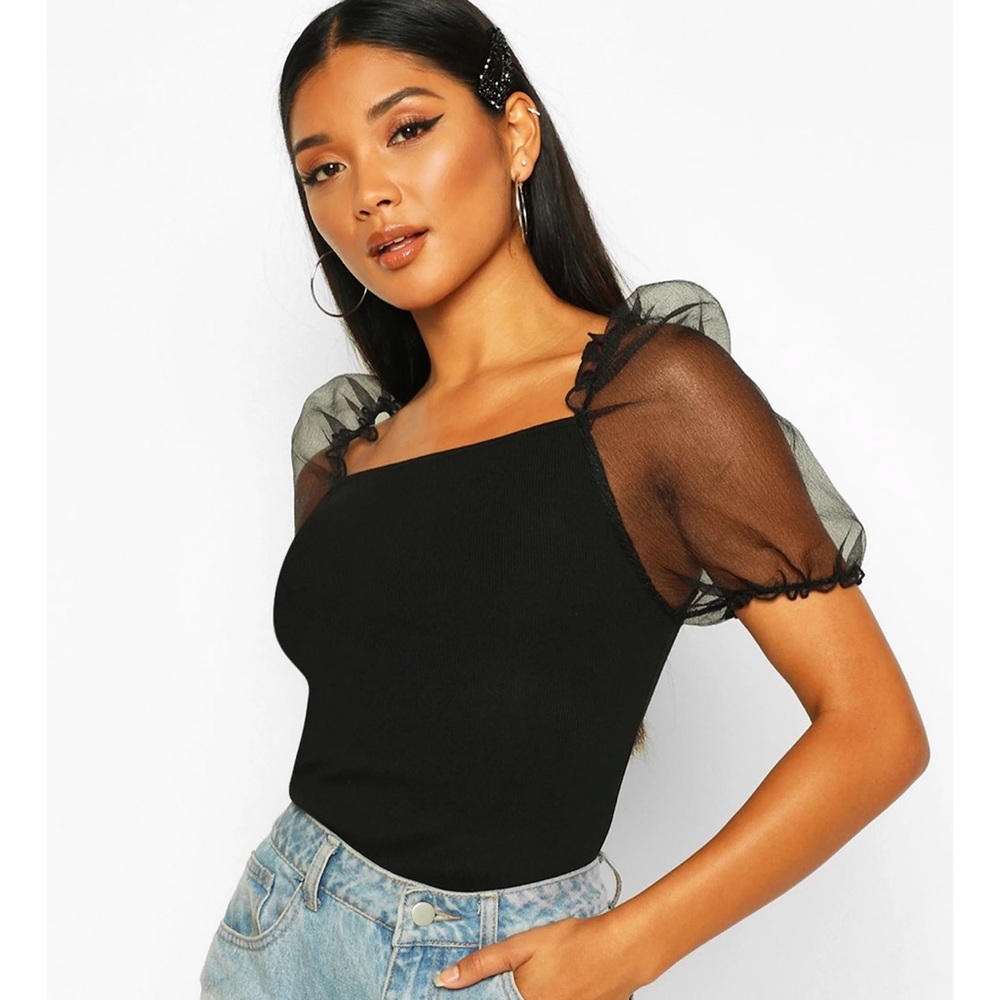 Puffy black going out/shirt stunning